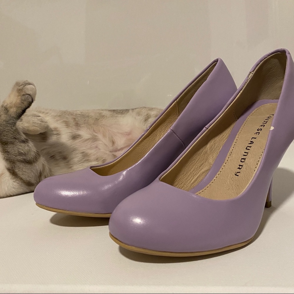 💛Chinese Laundry Lavender Heels